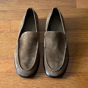 Vince Naomi Loafers 6.5